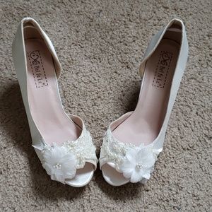 👠Shoe bundle👢 Bel fu le off white heels